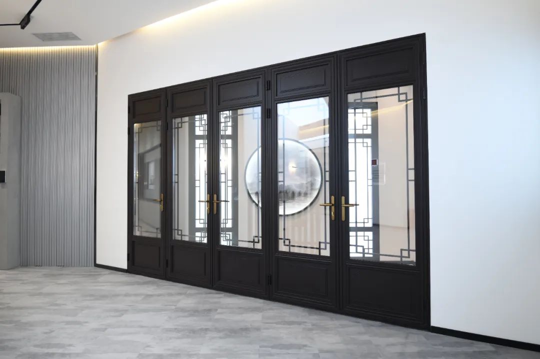 发现一扇好窗 | 来点花腔，剪一窗景致如画